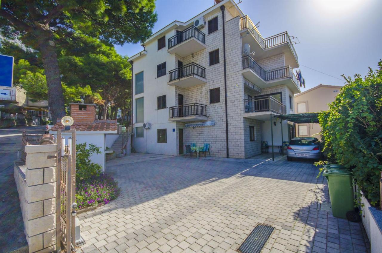 Apartments Marinko Макарска Экстерьер фото